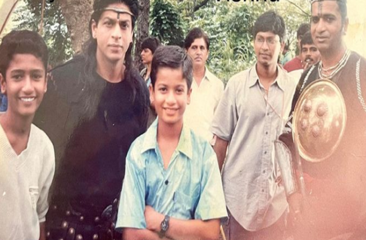 Guess Who: शाहरुख खान के साथ खड़ा ये बच्चा आज है इंडस्ट्री का पॉपुलर स्टार, पहचानें तो जानें