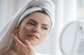 Skin Care: कुछ ही दिनों में चमक उठेगा चेहरा, बस फॉलो करें ये आसान टिप्स