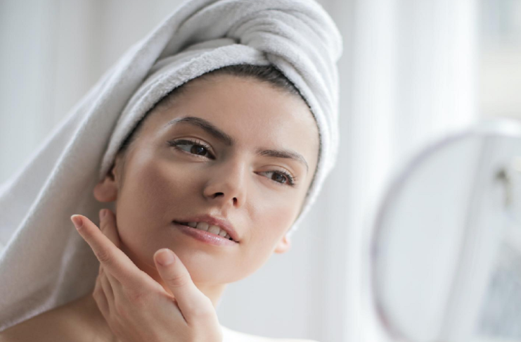 Skin Care: कुछ ही दिनों में चमक उठेगा चेहरा, बस फॉलो करें ये आसान टिप्स