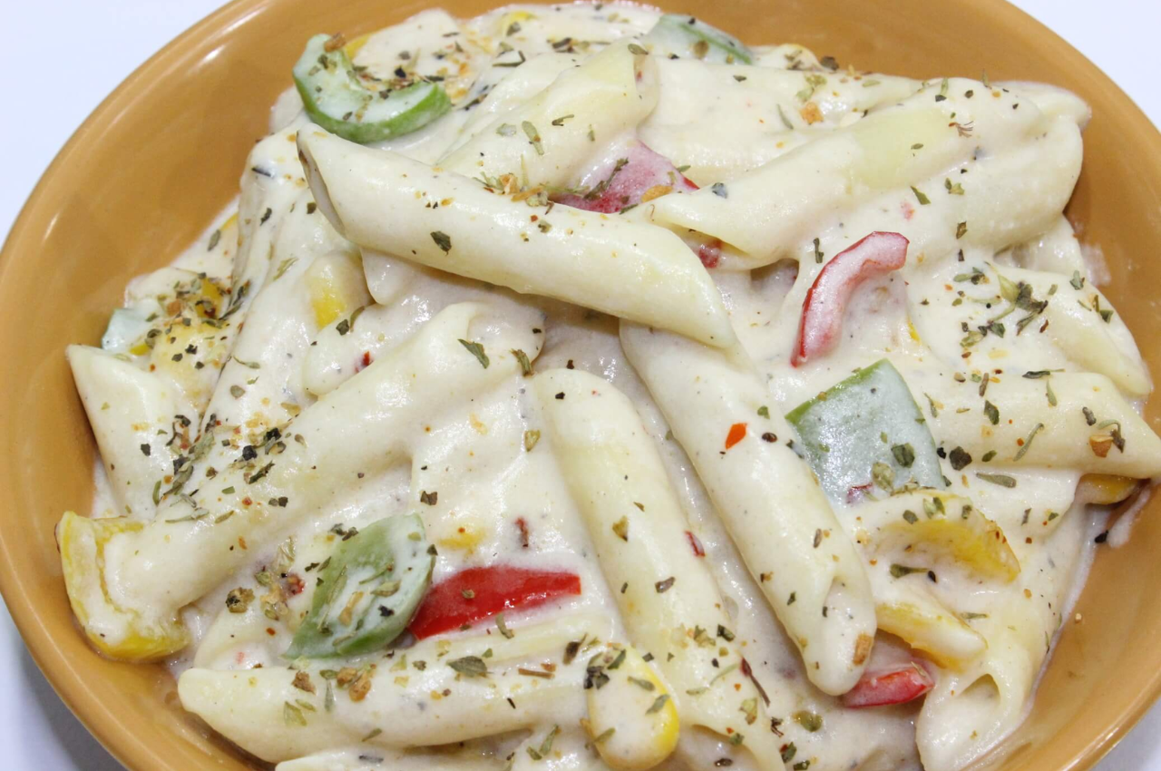 White Sauce Pasta