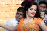 Haryanvi Dance Video: कोमल रंगीली के ठुमकों के आगे सपना-सुनीता ढेर, देखें वीडियो