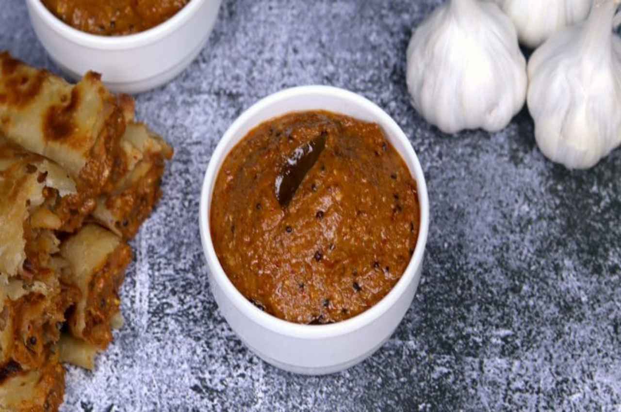 How To Make Garlic-Curd Chutney: लहसुन-दही की चटनी खाकर बदल जाएगा जीभ का टेस्ट, खाने वाला पूछेगा रेसिपी