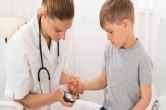 Symptoms Of Diabetes In Children: बच्चे मे दिखाई दे रहे हैं ये लक्षण तो हो जाएं सावधान, हो सकती है गंभीर बीमारी
