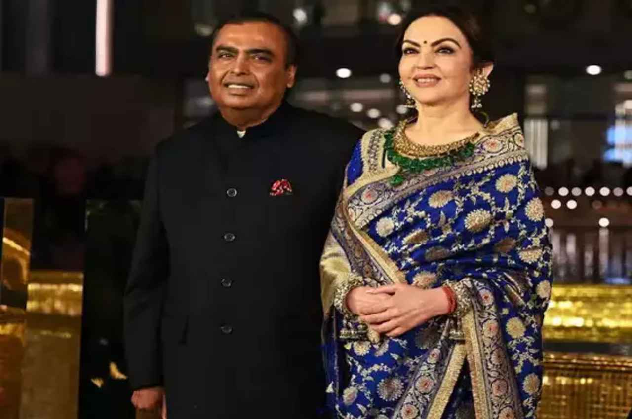 Mukesh Ambani, Ambani Family Pics, Nita Ambani NMCC event photos