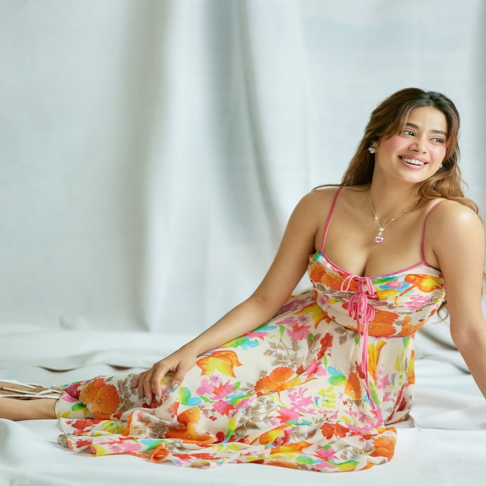 janhvi_842765 -1-2-3