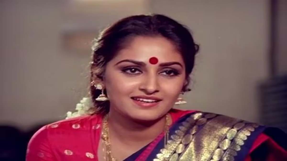 Bollywood 5 Queen Actresses -1-2-3-4-5-6