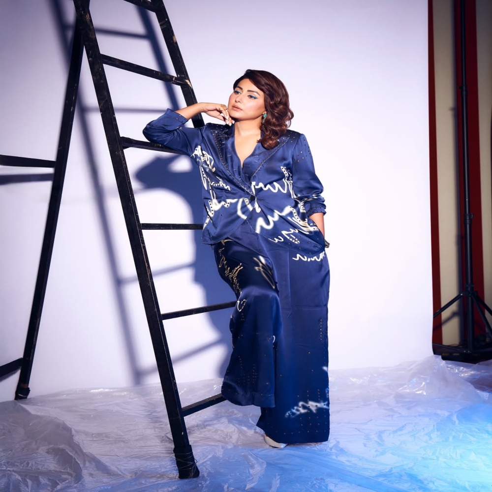 Hina Khan -1-2