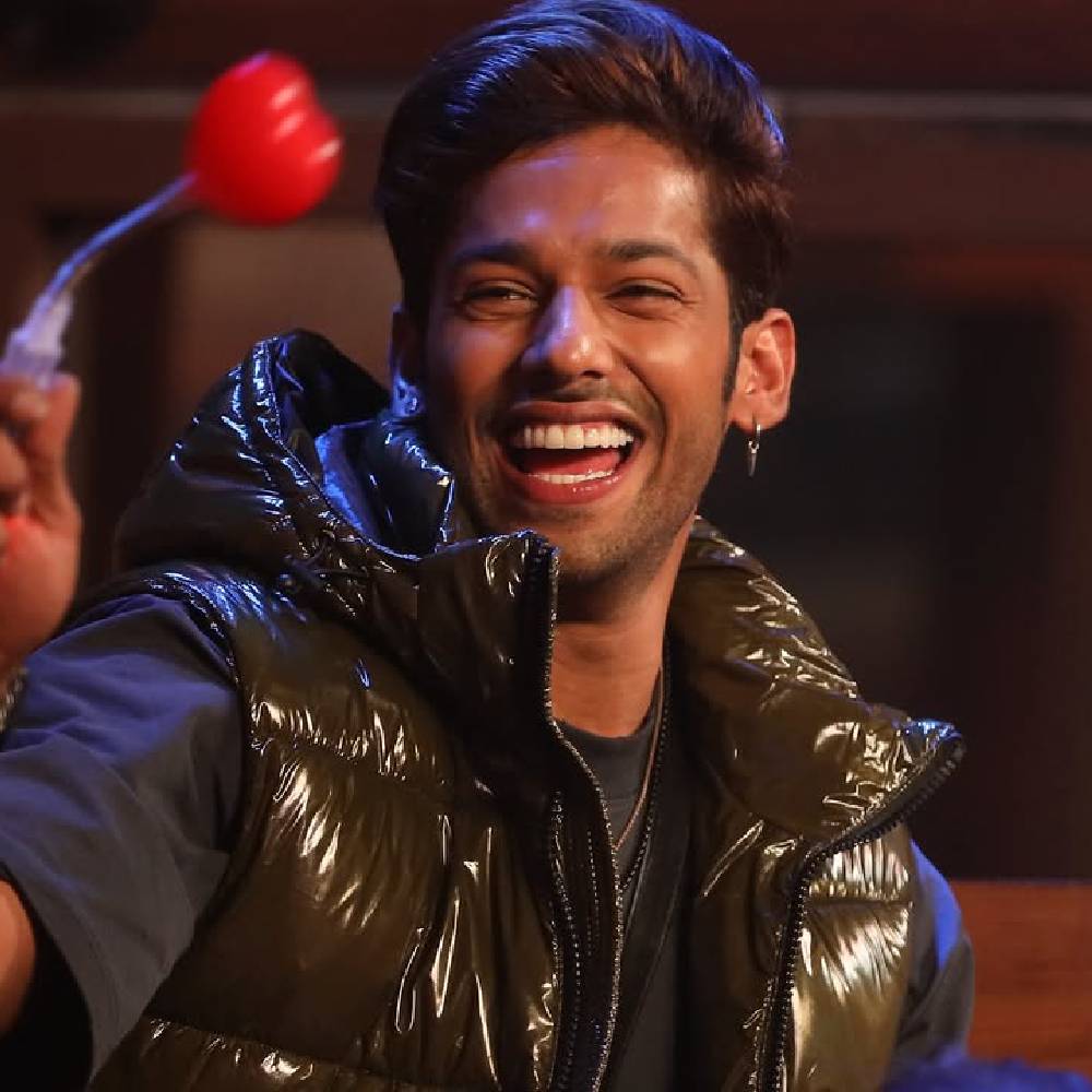 Amaal Malik, Ashnoor Kaur, Gaurav Khanna-1-2-3-4-5-6