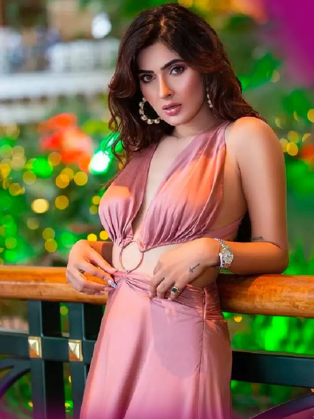 Karishma Sharma ने इन 6 फिल्मों में लगाया बोल्डनेस का तड़का