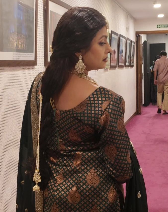 jayaa bhatacharrya-1-2-3-4-5-6-7-8