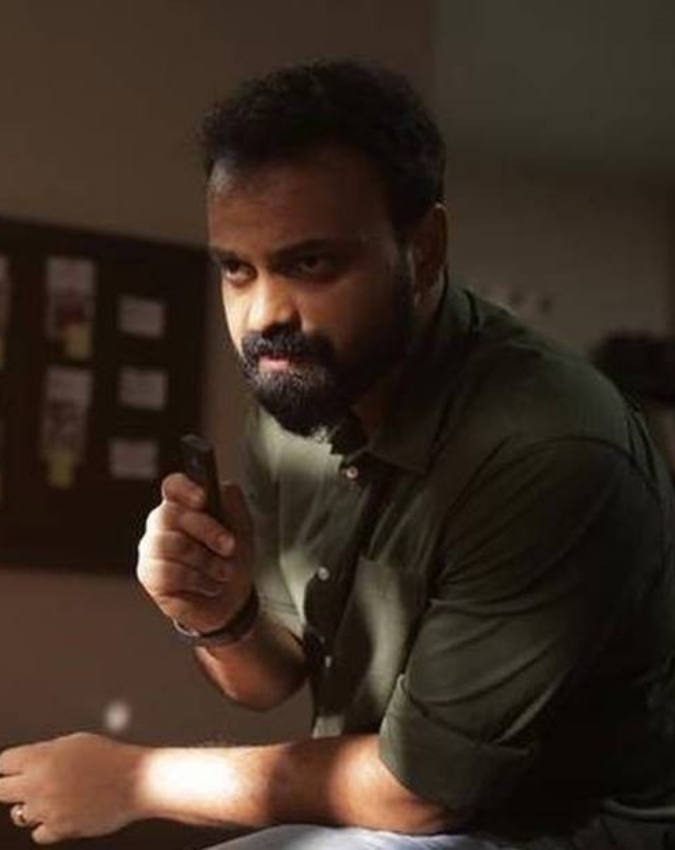 best suspense thriller movie Anjaam Pathiraa-1-2-3-4-5-6