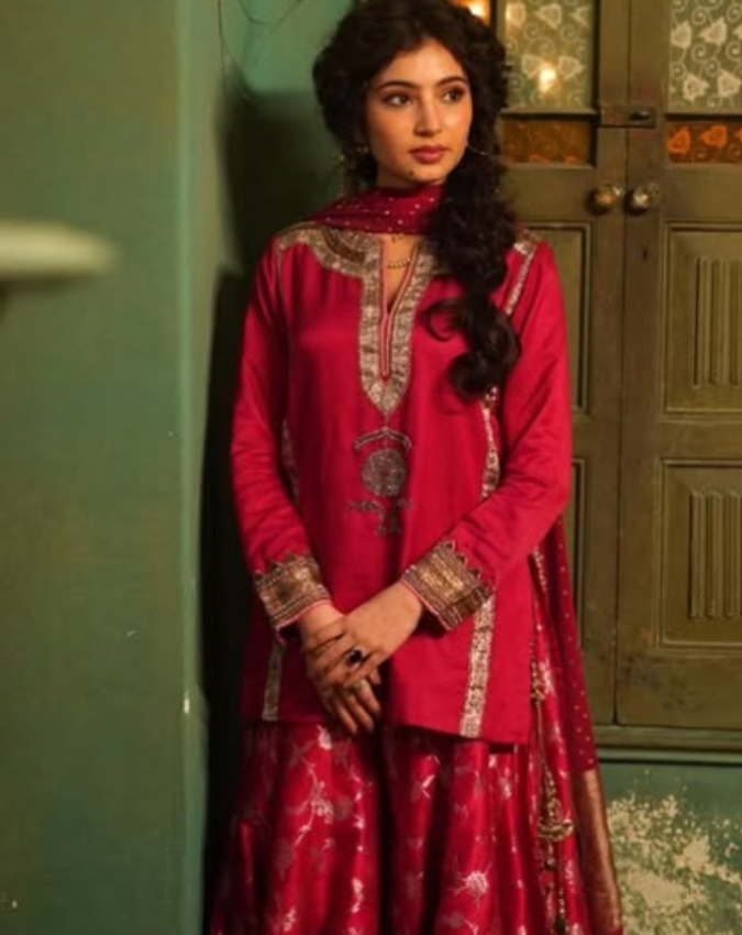 Sara Arjun In Ranveer Singh Dhurandhar-1-2-3-4