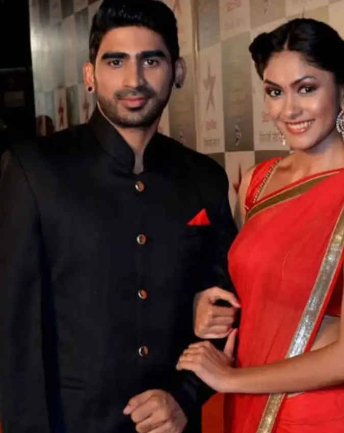 Mrunal Thakur relationships-1-2-3-4-5-6-7-8