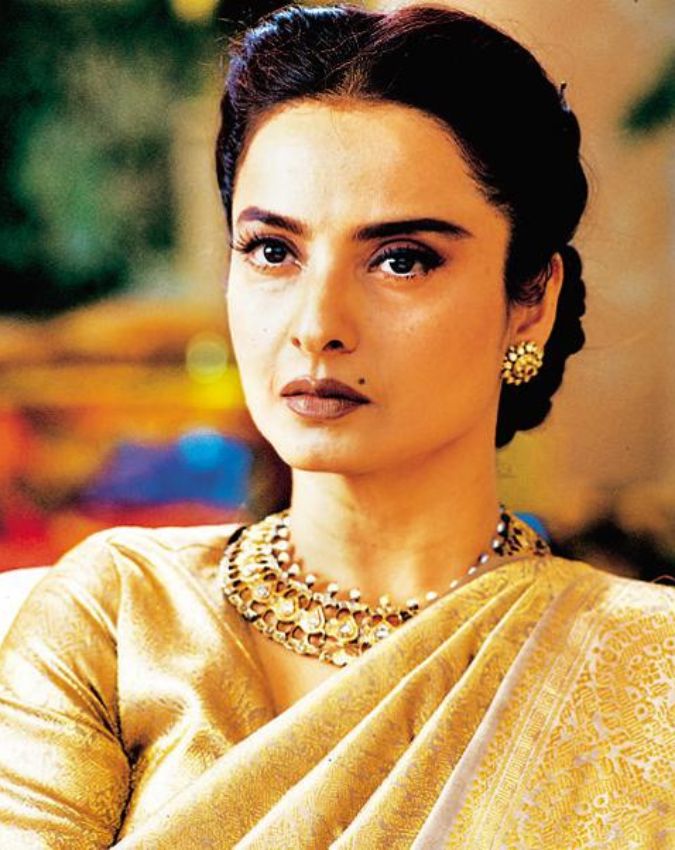 Nargis Dutt made a shocking statement against Rekha-1-2-3