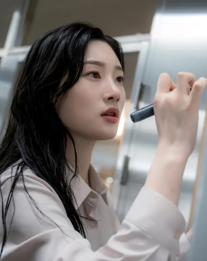 12 Episode Netflix Suspense Thriller -1-2-3