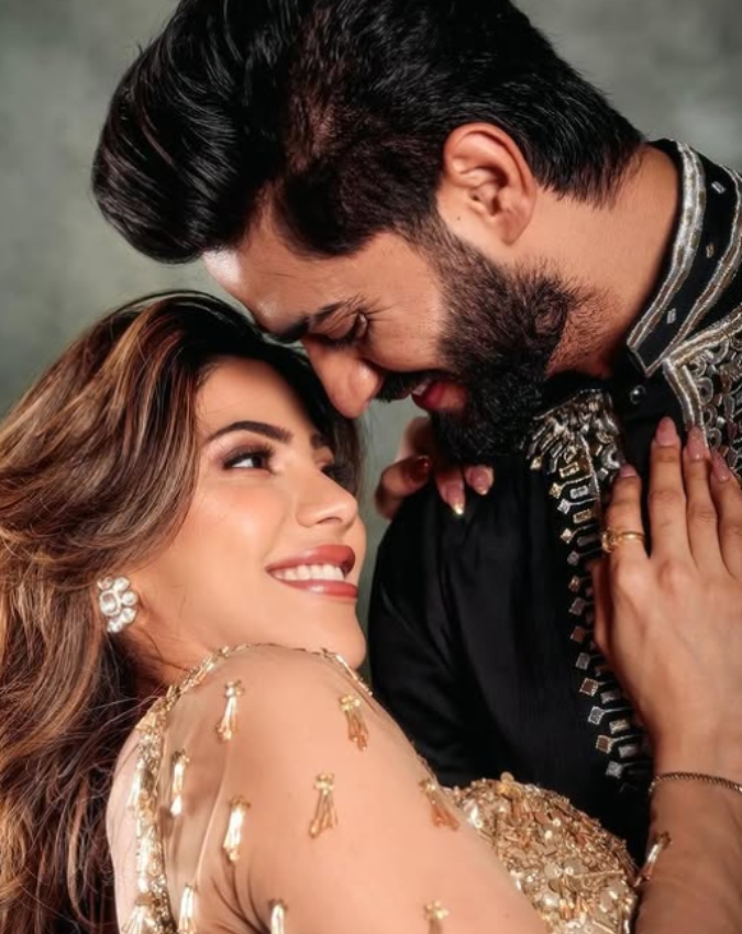 Arbaaz Patel-Nikki tamboli (7)-1-2