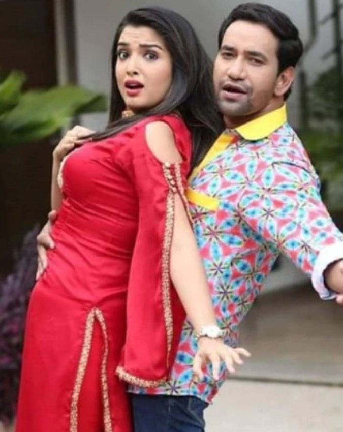 Dinesh Lal Nirahua-Amarpali Dubey-1-2-3-4-5-6