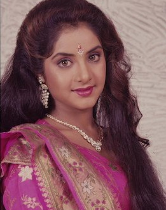 Divya Bharti (7) -1-2