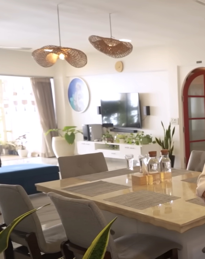 Farah Khan in YouTuber House -1-2-3-4-5-6