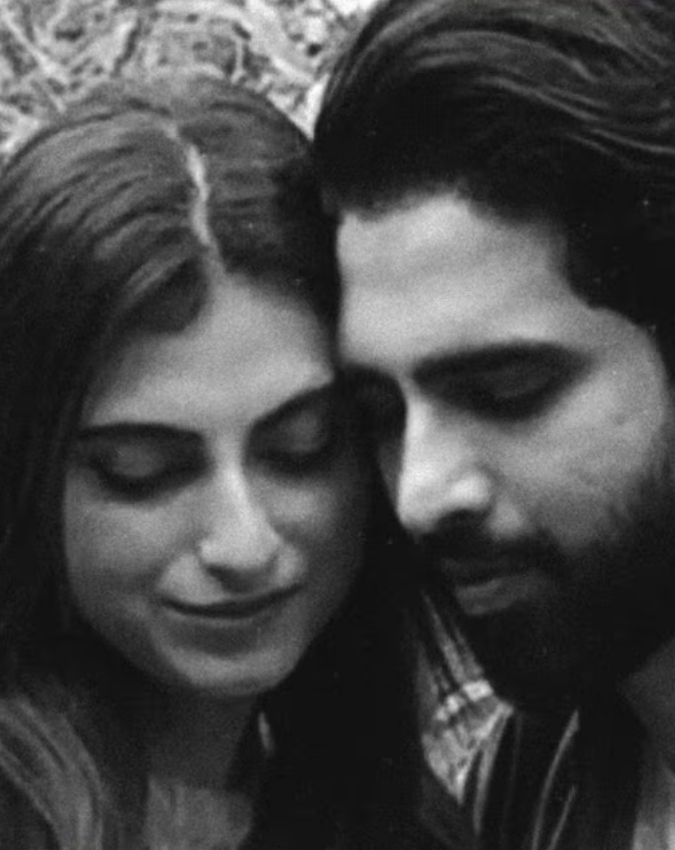 Farhana Bhatt and amaal mallik viral photo-1-2-3-4