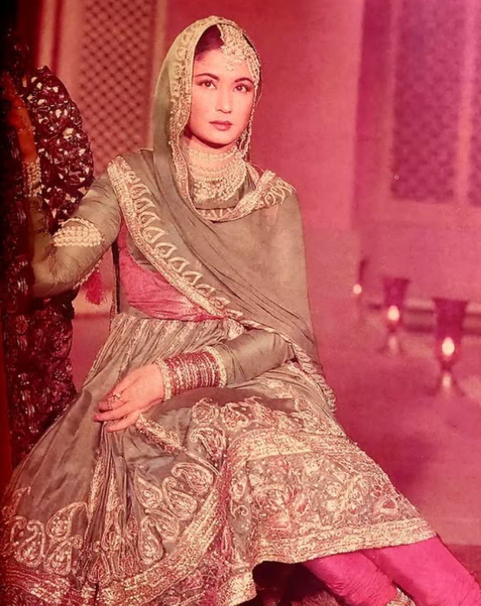 Sridevi-Divya Bharti Sridevi-Divya Bharti-1-2-3-4