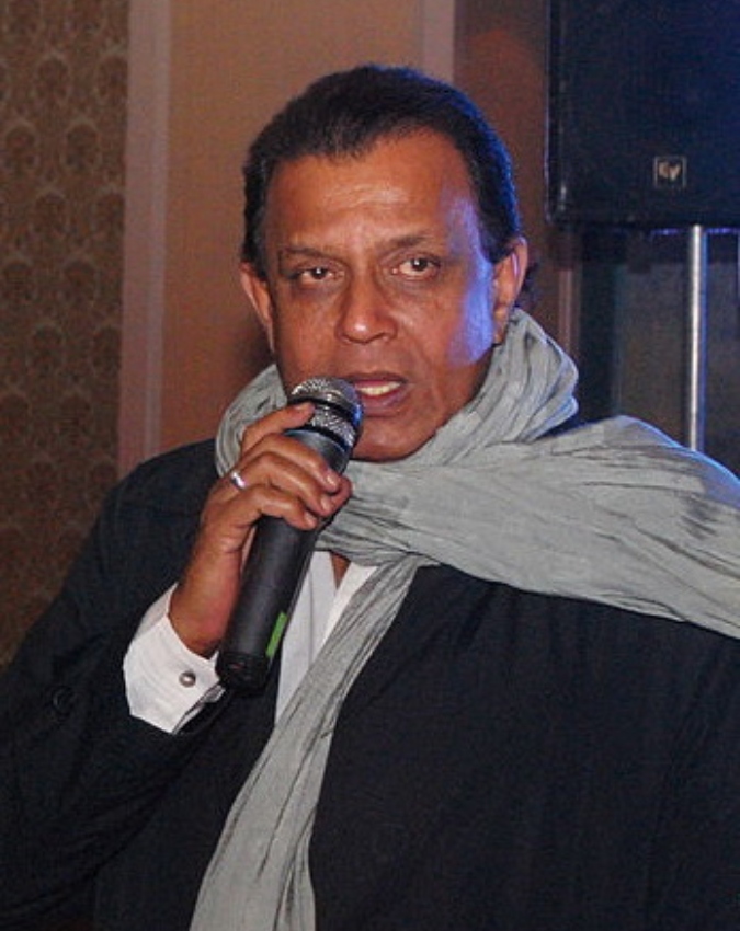 Bollywood actor Mithun Chakraborty gave 180 flop films-1-2-3-4-5