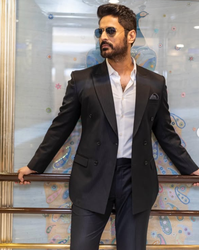 Mohit Rania टीवी पर शिव का किरदार करते-करते असल में भगवान मान बैठे फैंस, माथा टेककर ...