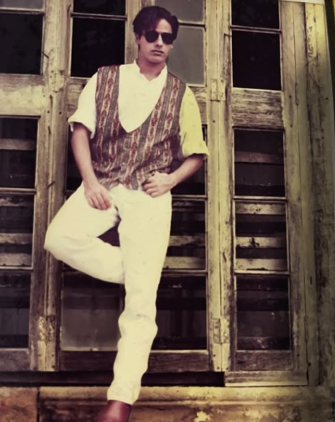 Rahul Roy-Shah Rukh khan (1)-1-2-3-4-5-6