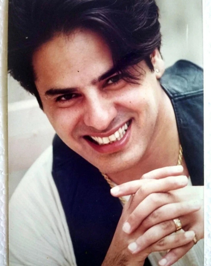 Rahul Roy-Shah Rukh khan (1)-1-2