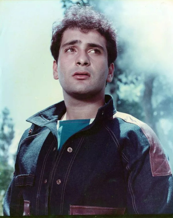 Rajiv Kapoor With father Raj Kapoor -1-2-3-4-5