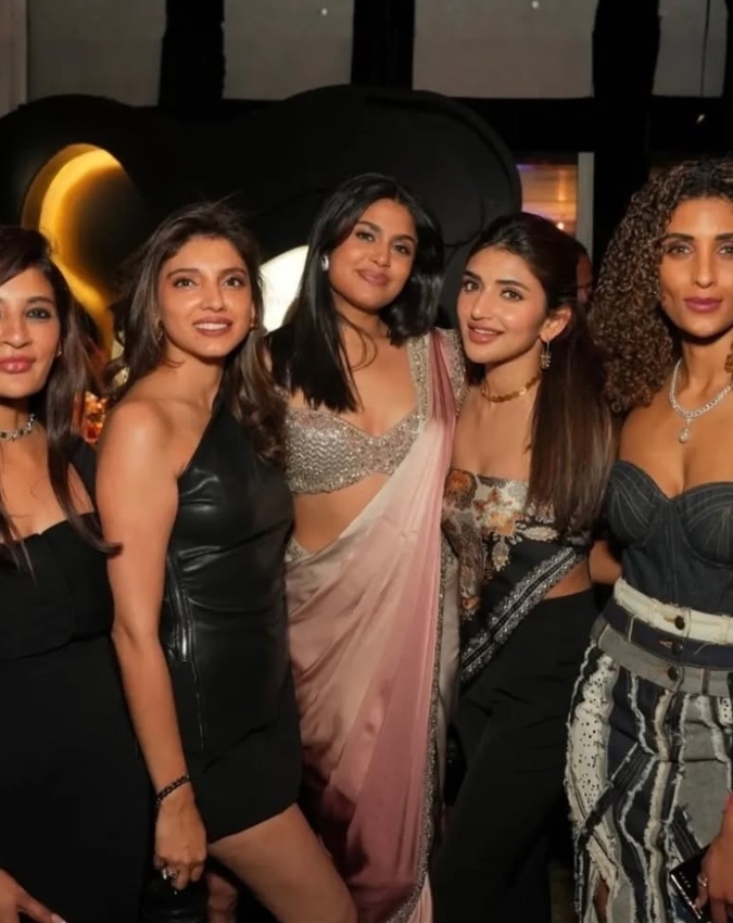 Ram Charan Wife Upasana Konidela Enjoying Party -1-2-3-4-5-6-7