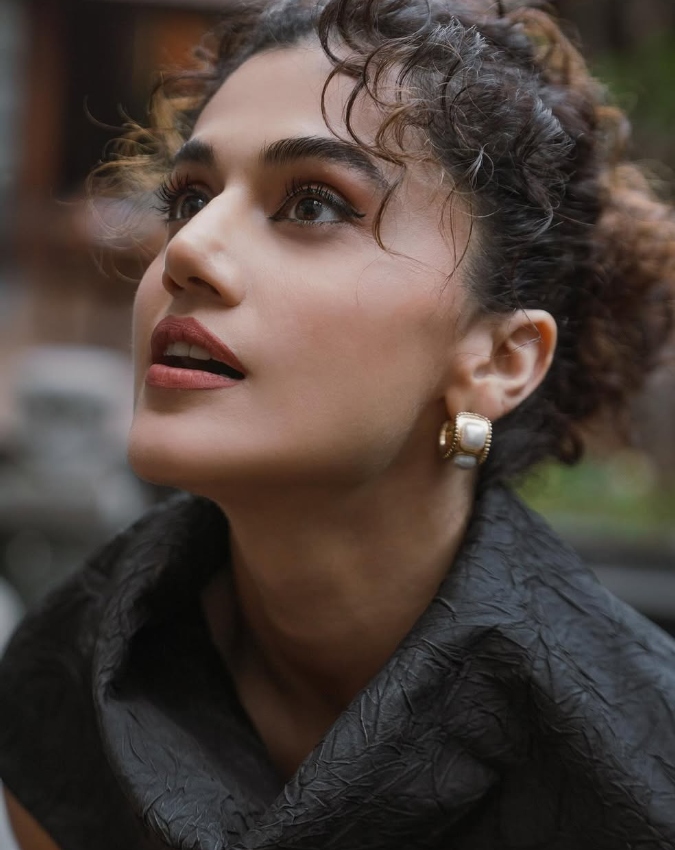 Taapsee Pannu Big Statment on Bollywood -1-2-3-4