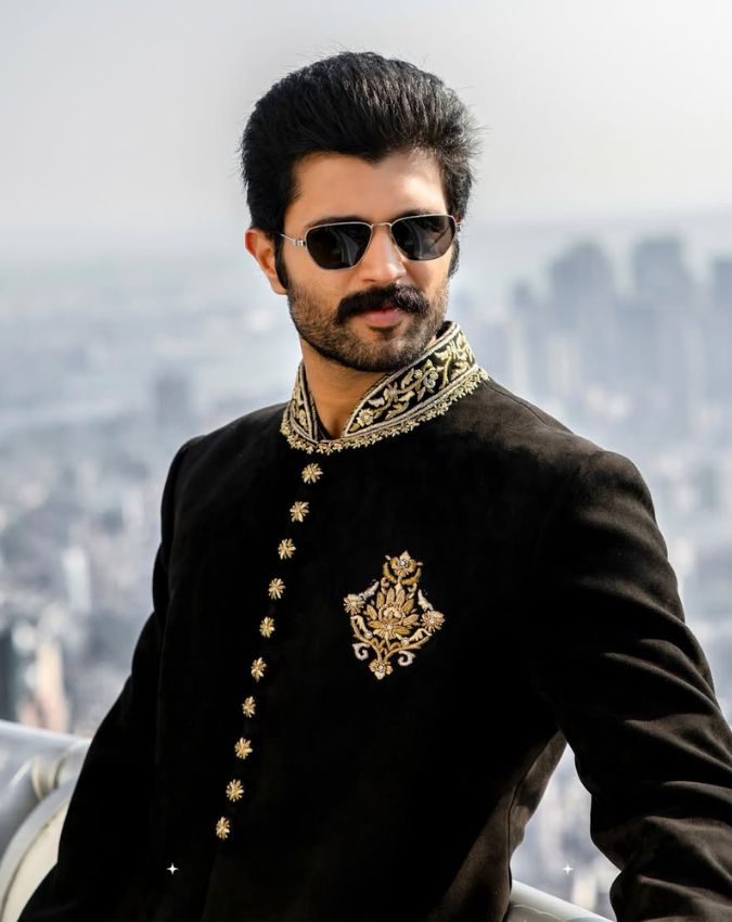 Rashmika Mandanna and Vijay Deverakonda -1-2-3-4