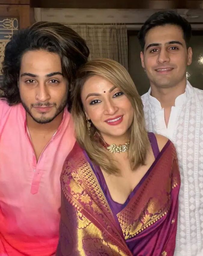 URVASHI dholakia URVASHI dholakia-1-2-3-4