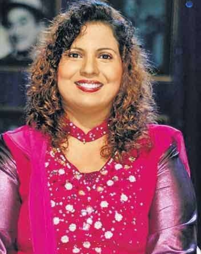 'Baadal Pe Paon Hai' Fame Singer Quits Bollywood -1-2