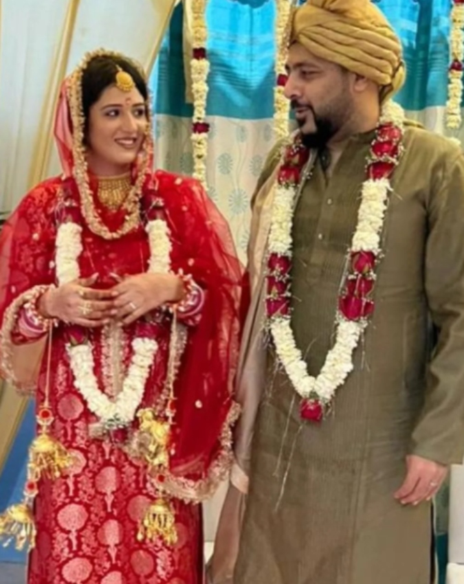 Isha Rikhi-Badshah Isha Rikhi-Badshah-1-2