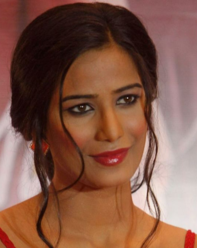 poonam pandey -1-2-3-4