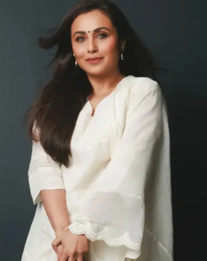 Bollywood Actress Birthday Special (7) -1-2