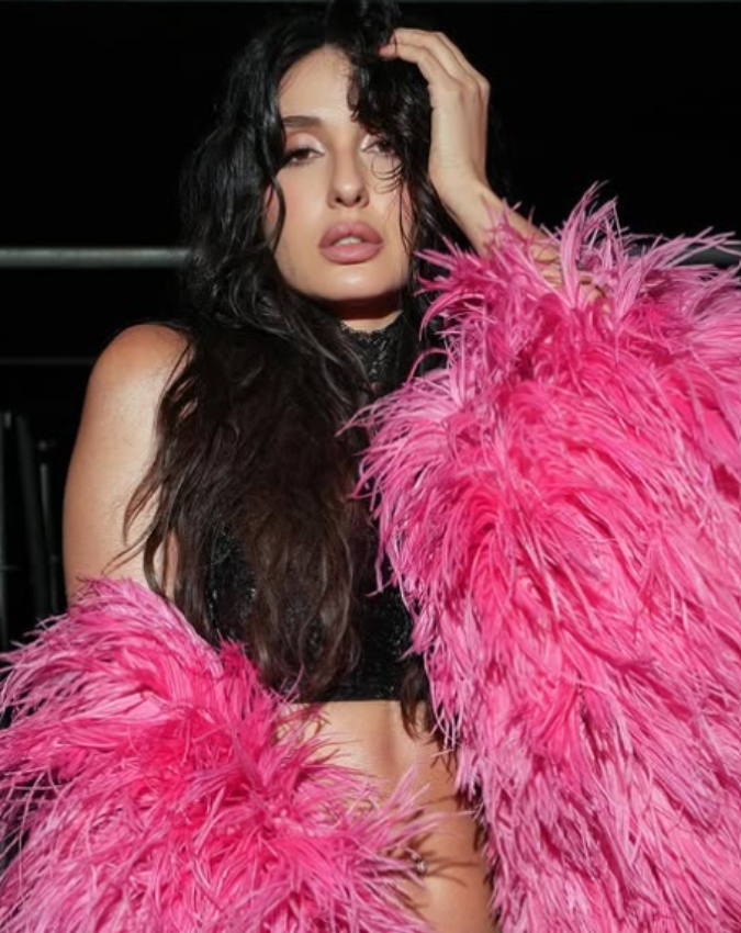 Nora Fatehi (9) -1-2-3-4-5