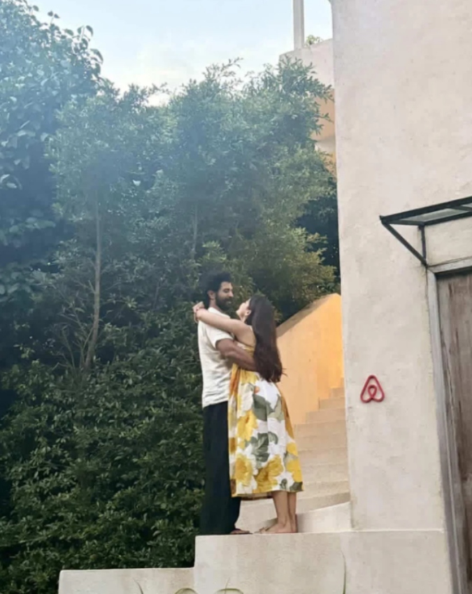 Rashmika Mandanna and Vijay Deverakonda Honeymoon Romantic Photos -1-2-3-4-5-6