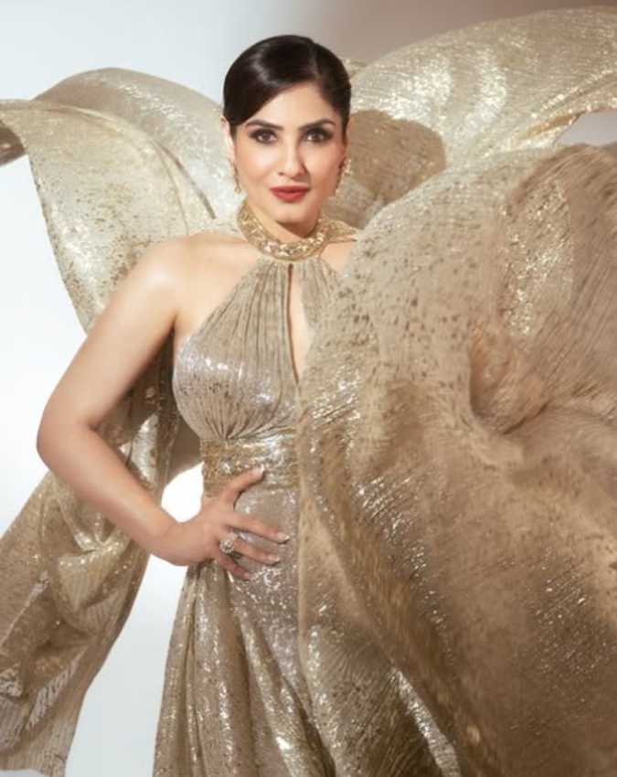 Raveena Tandon-1-2-3-4-5-6