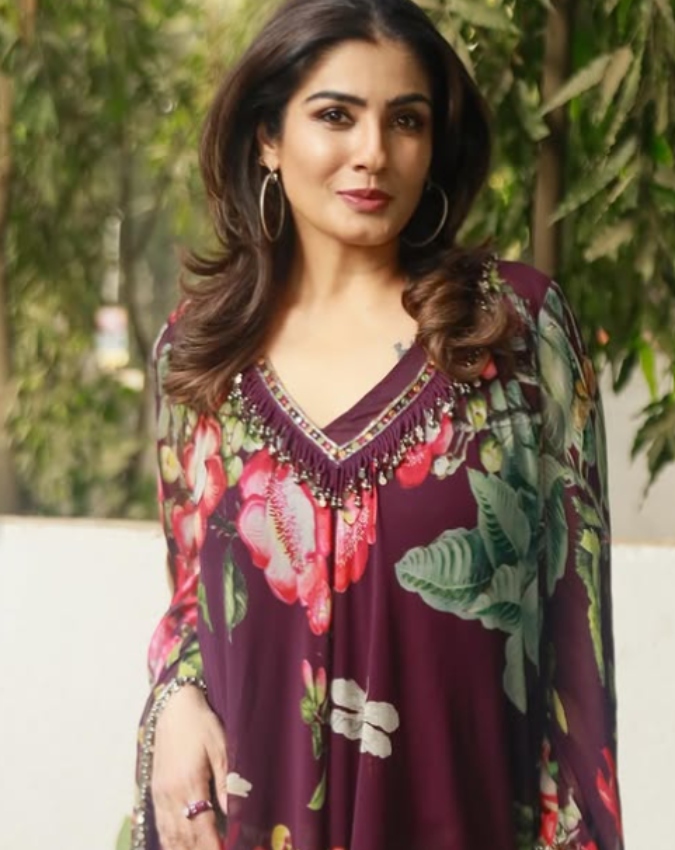 Raveena Tandon-1-2-3-4