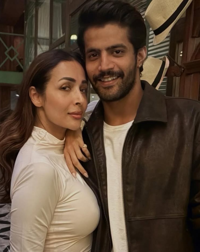 Sourav Bedi on Cozy Photos With Malaika Arora -1-2