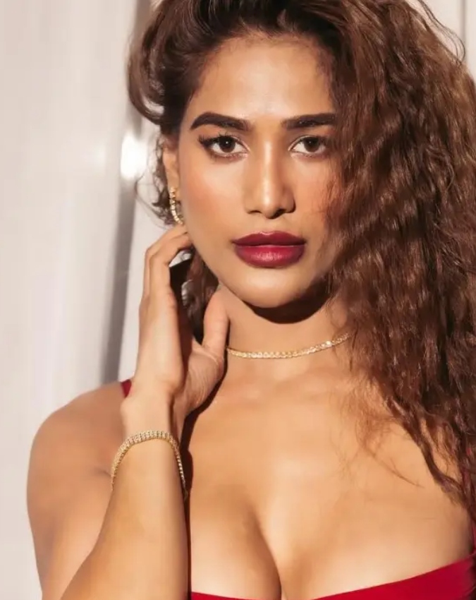 poonam pandey -1-2-3