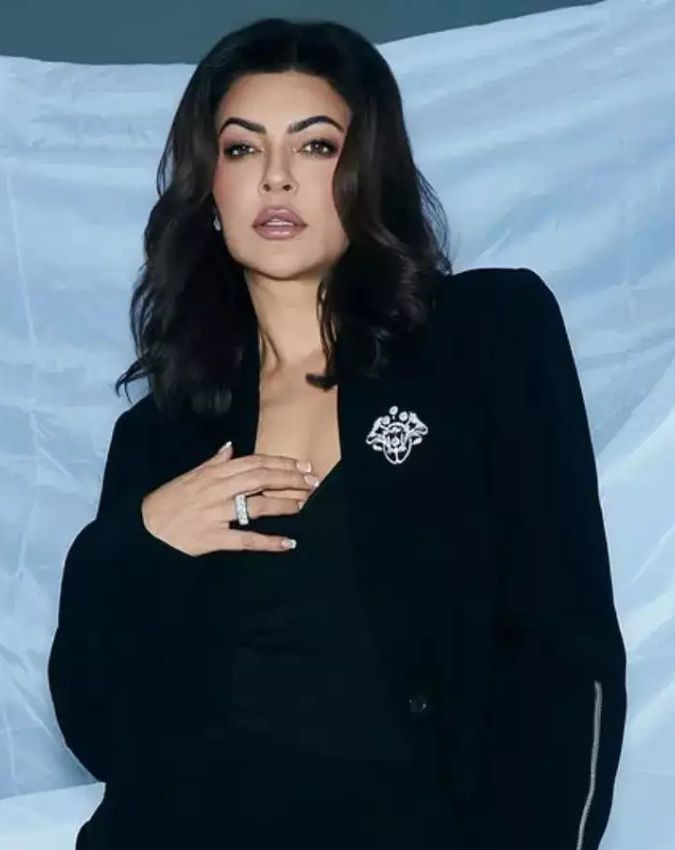 sushmita sen-1-2-3-4-5-6-7