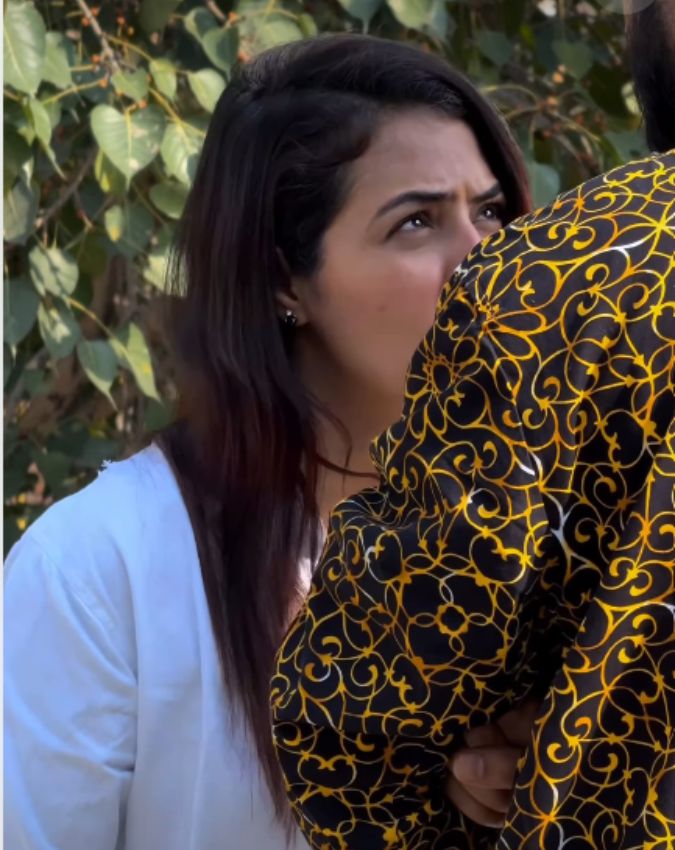 chandrika dixit -1-2