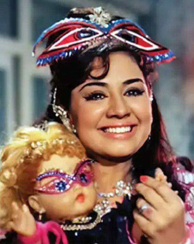 Farida Jalal-1-2