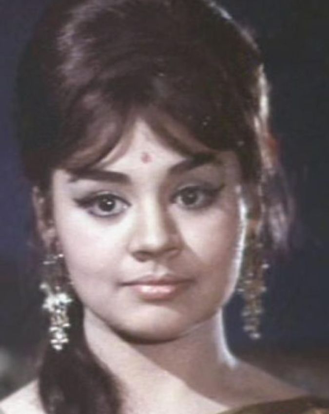 Farida Jalal-1-2-3-4