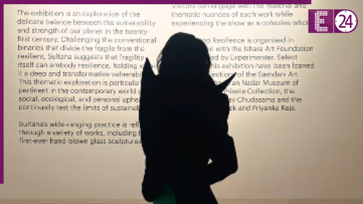 mandana karimi mandana karimi-1