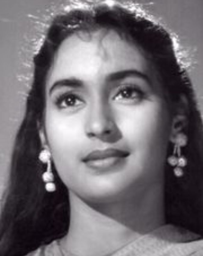 Actress Nutan-1-2-3